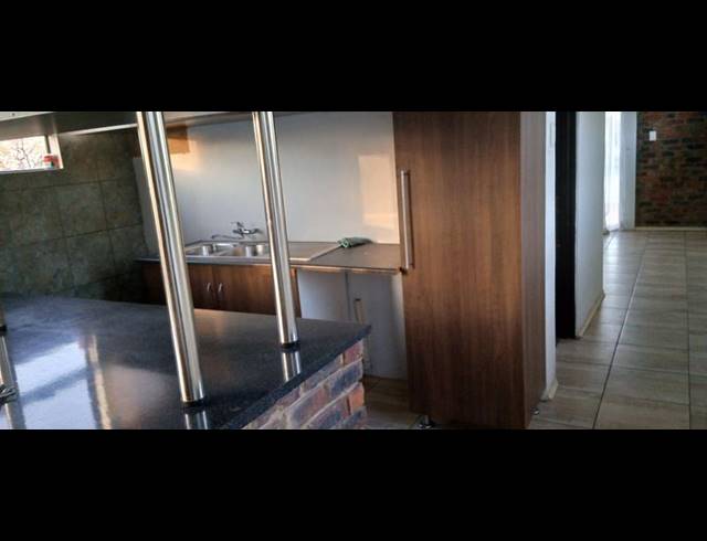 1 BEDROOM PROPERTY TO RENT IN KENSINGTON